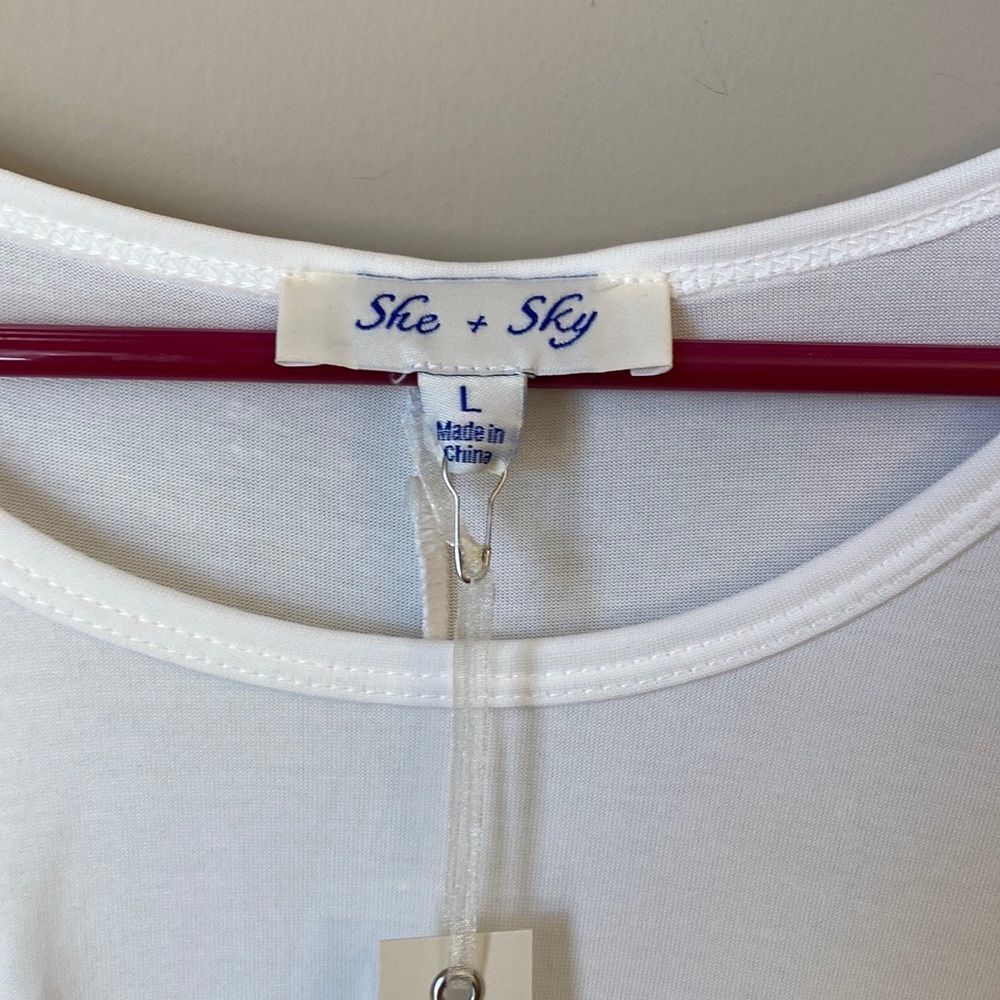 She + Sky White Twist Front Top - Large- Minimalist Capsule Casual - Picture 4 of 10
